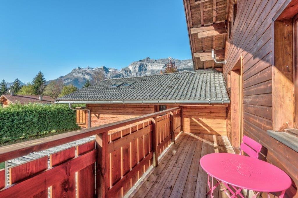 Appartement avec jacuzzi dans chalet privé, grande terrasse, parking gratuit Les Houches Buitenkant foto